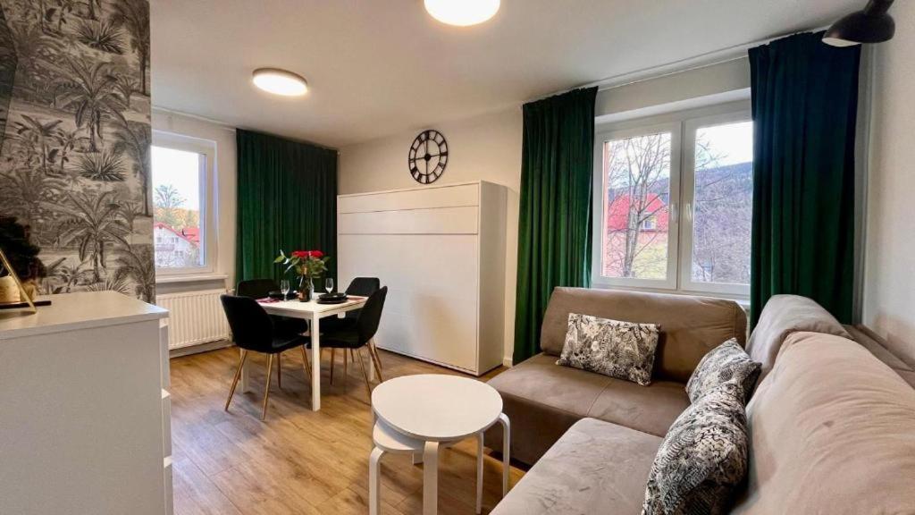 Apartamenty Izerskie Gorska 8 - Blisko Park I Dom Zdrojowy Oraz Wyjscie Na Sky Walk Świeradów-Zdrój Exterior foto